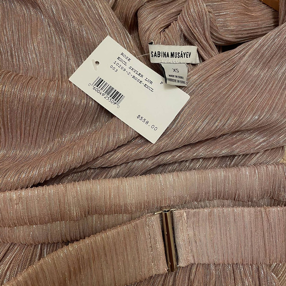 ✖️SOLD✖️Sabina Musayev Skylar Lurex Gown - Picture 9 of 11